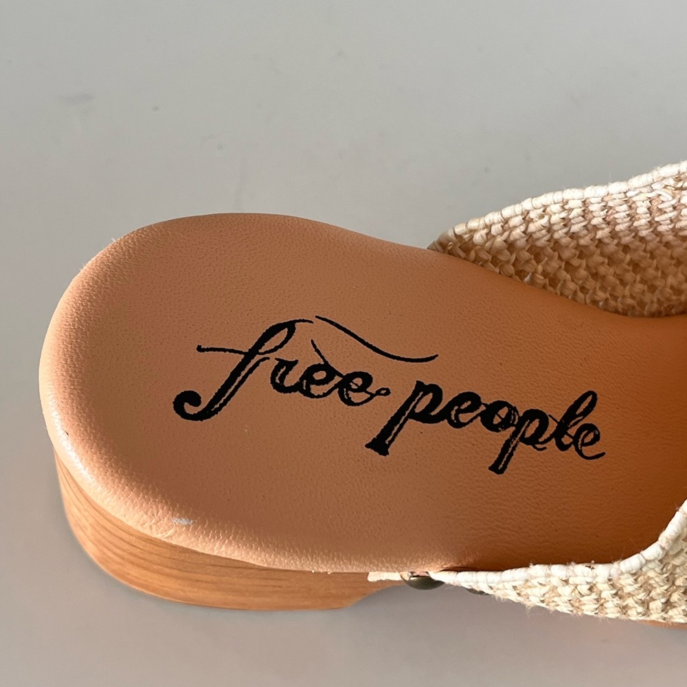 Free People Claudia Crochet Clog 7.5 | Neutral/Raffia | Boho 70’s Retro | NWOB - Picture 11 of 15